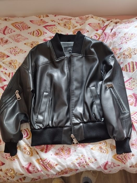 Дамско кожено яке от Юнона