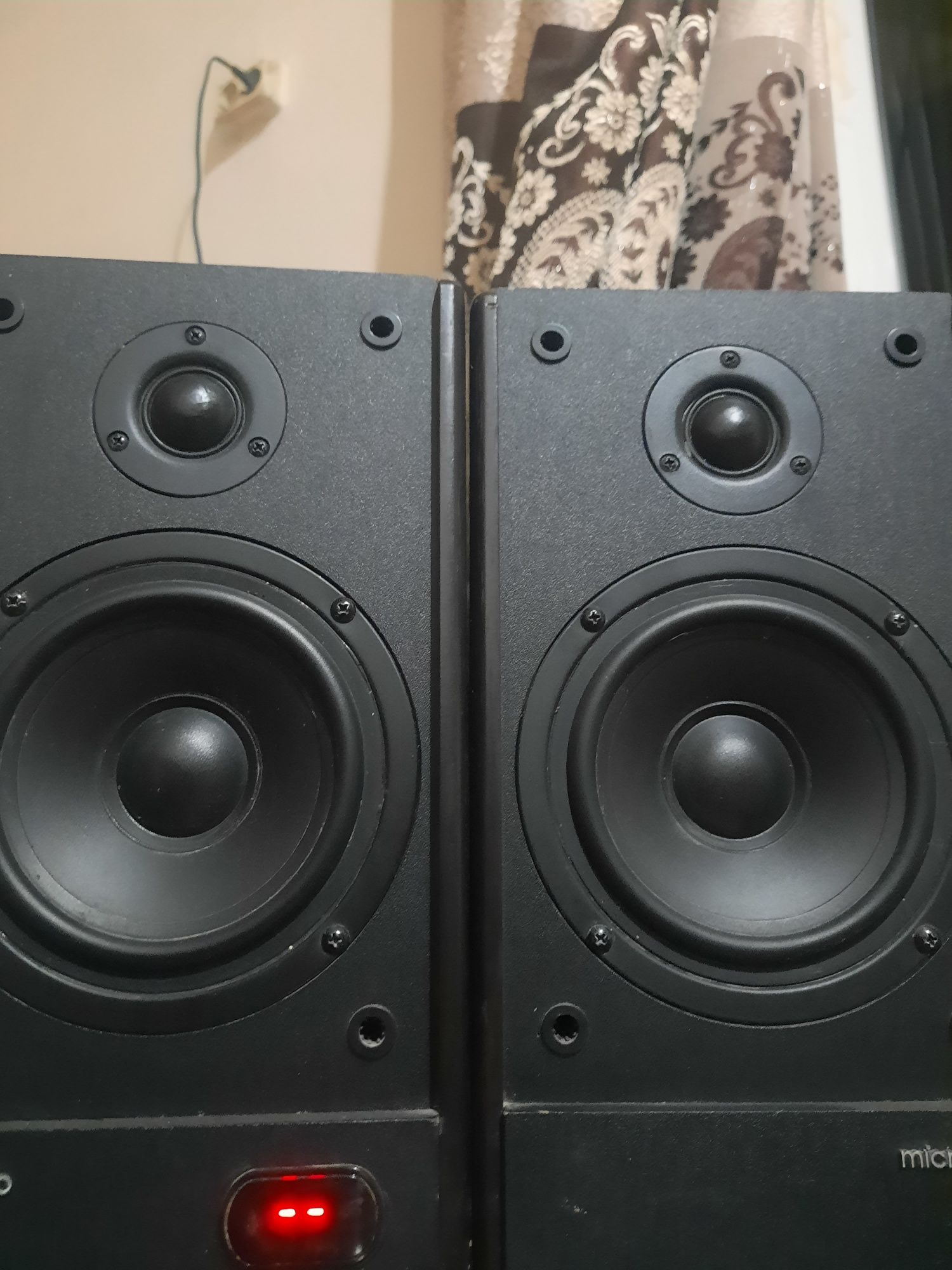 Microlab Solo 5 kalonka
