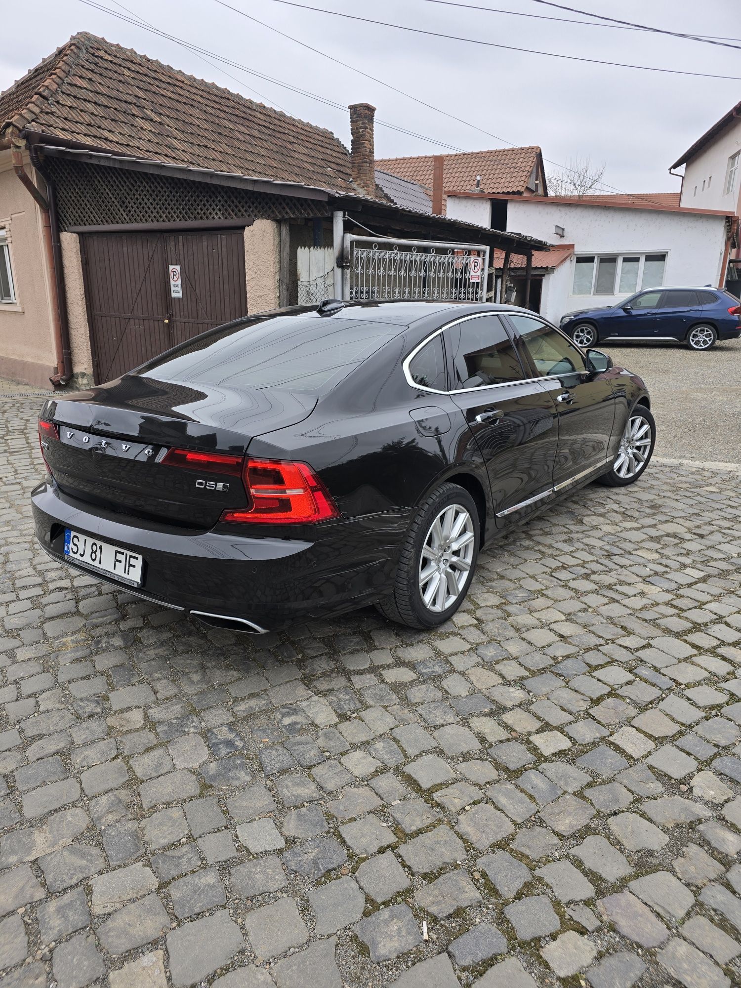 Volvo S90 D5 4x4 235cp