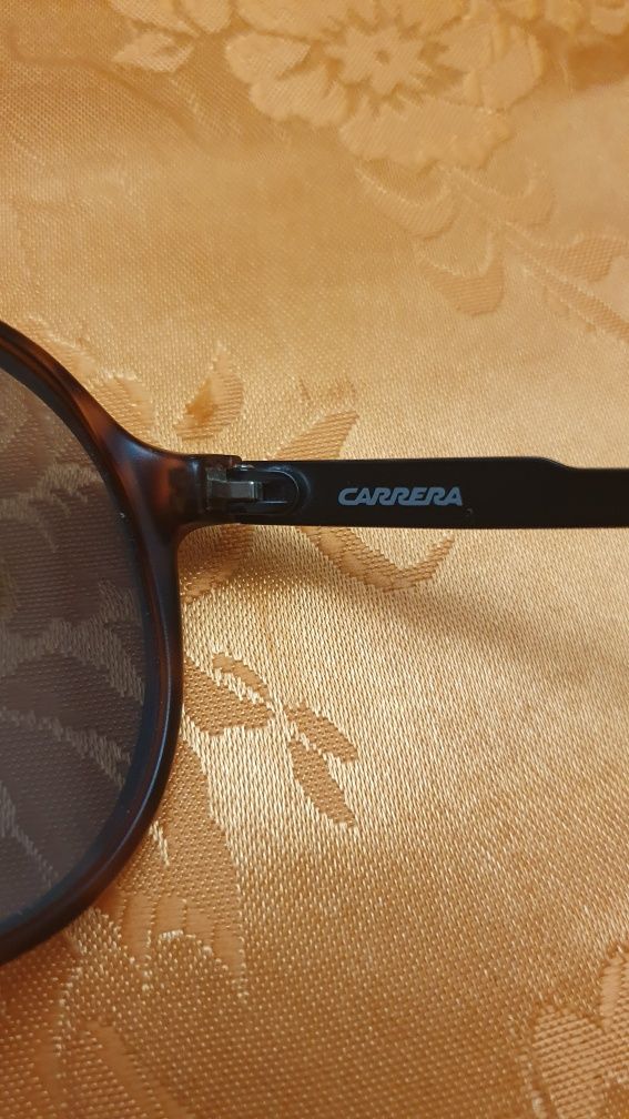 Слънчеви очила CARRERA