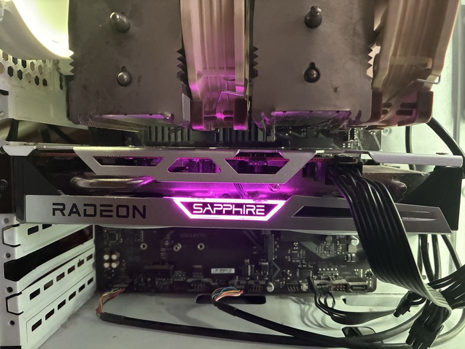 Placa Video AMD RX 6600 XT Sapphire Nitro+