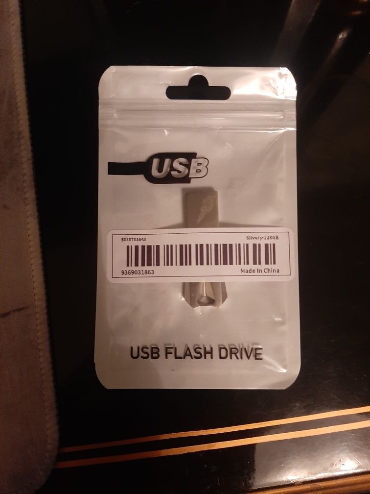 USB флешка 128gb