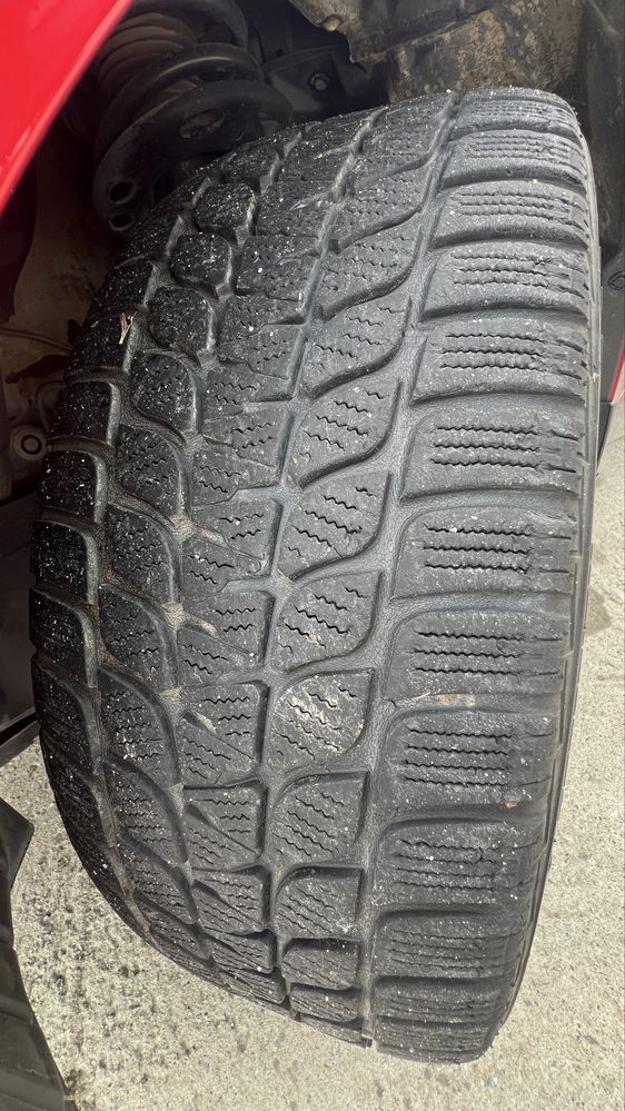 BRIDGESTONE 225/45/19 Зима 4бр  Dot 18