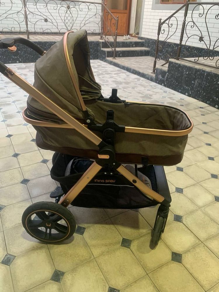 Продам почти новый коляска Ining Baby