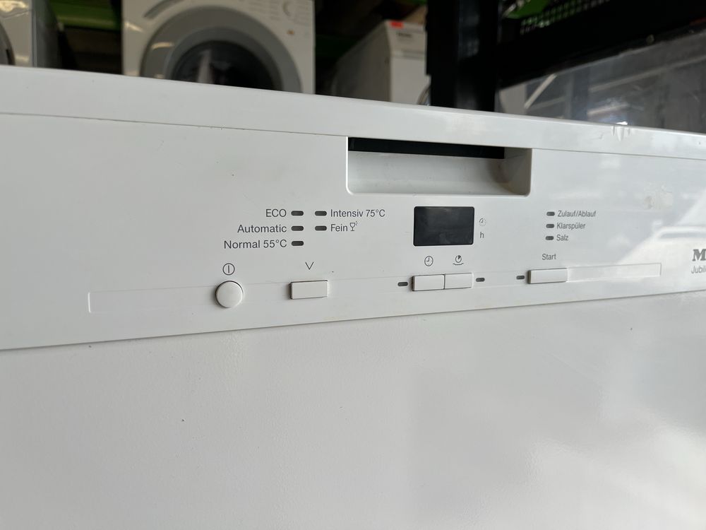 Съдомиялна за полувграждане Miele Jubille А+++