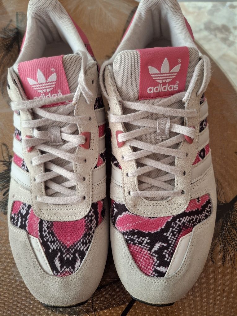 Оригинални дамски маратонки Adidas
