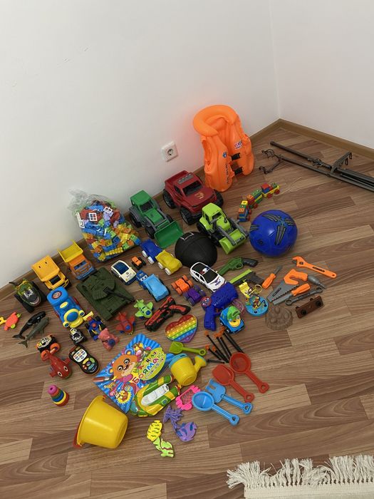 Все отдаем за 9500 плюс доставка