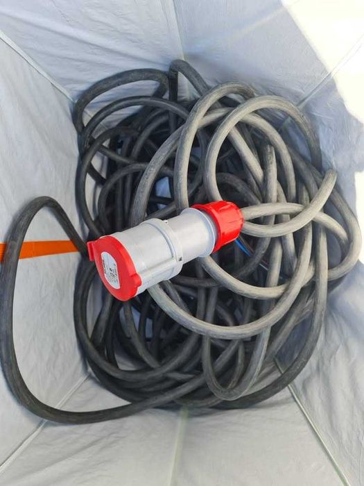 Cablu flexibil 5x10, 50m – 36 lei/metru