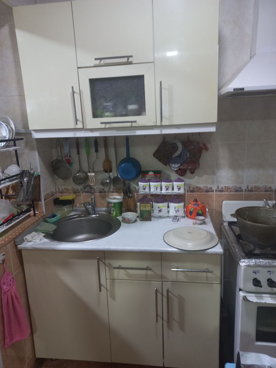 Кухонный мебель в хорошем состоянии ошхона мебели яхши холатда