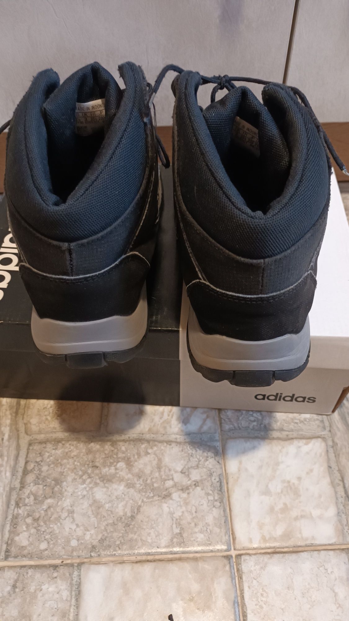 Боти Adidas terrex и апрески KangaROOS