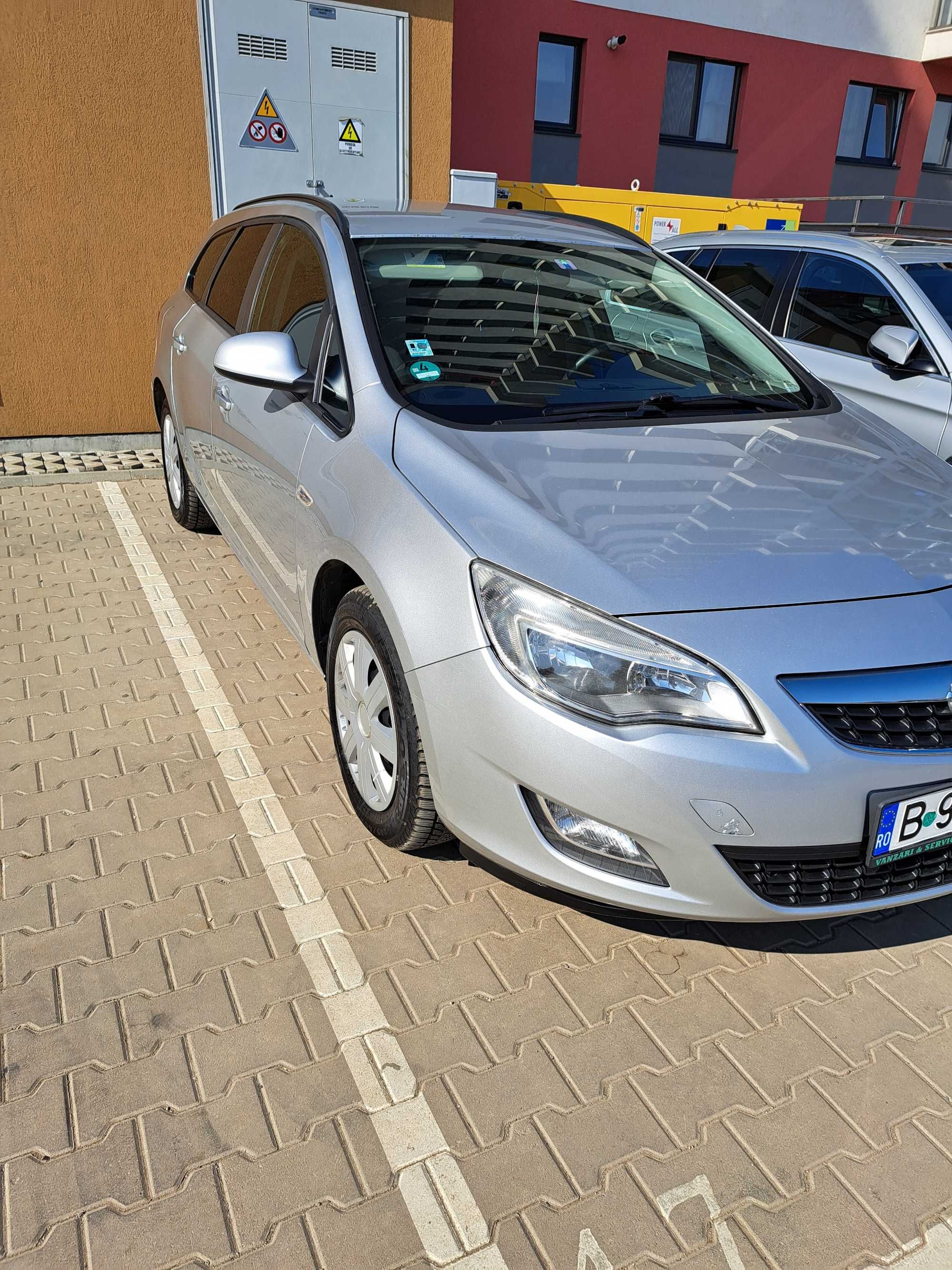 Opel Astra j 2012 break