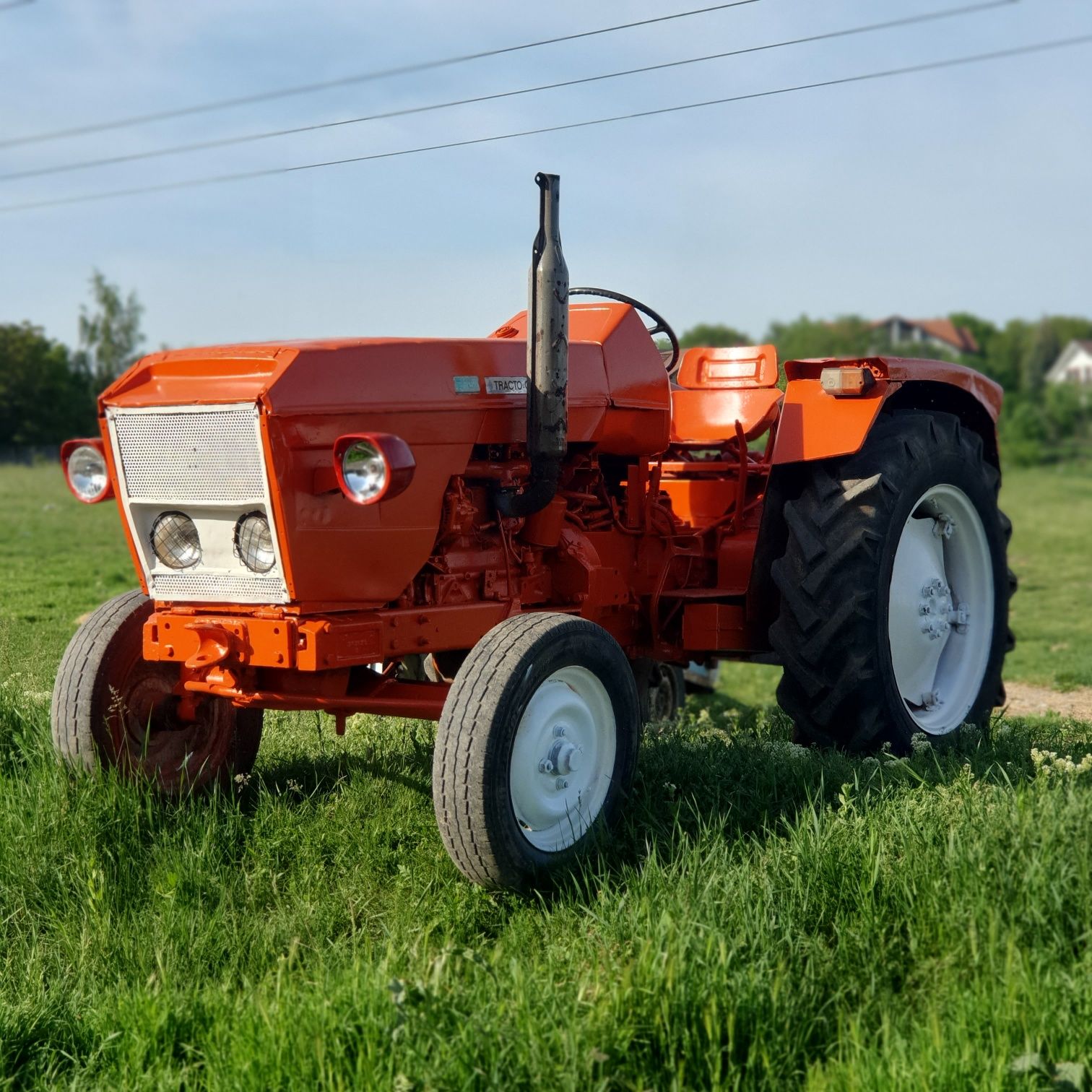 Vând/schimb tractor renault 57