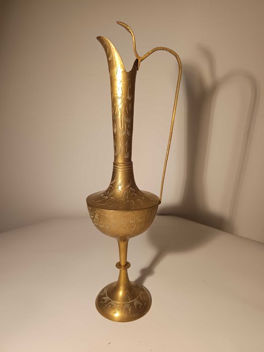 Ulcior  din bronz,gravat manual,marcat, made in India