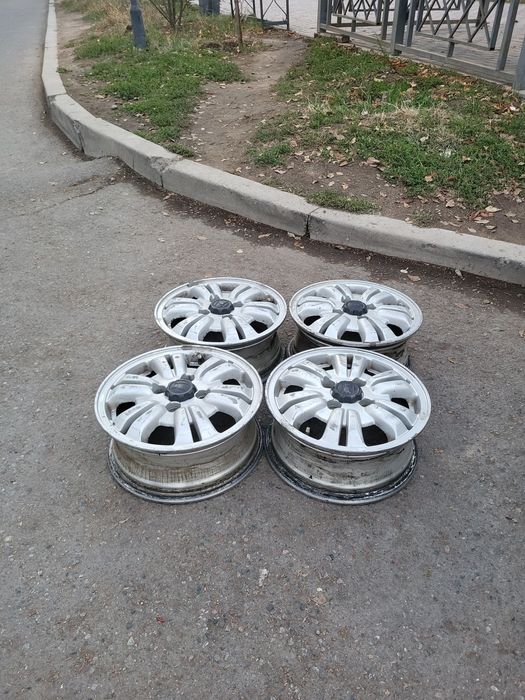 Диски r15 в отличном состоянии