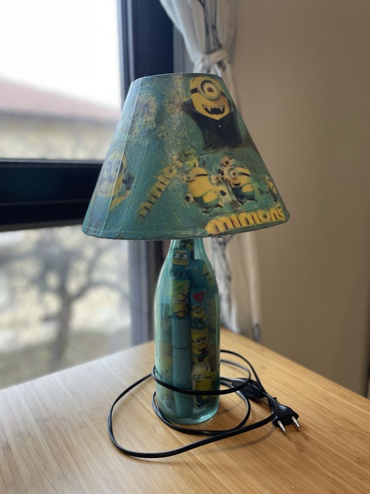 Нощна лампа Миньони