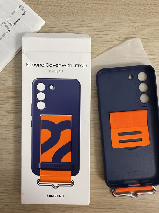 Silicone Cover With Strap-carcasa pentru Samsung S22