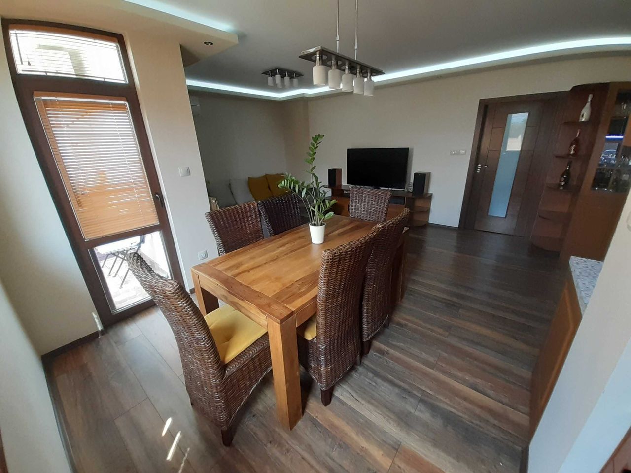 Продава се Тристаен апартамент в Сливен, Младост - 80 кв.м за 1663 €/кв.м - Снимка #5