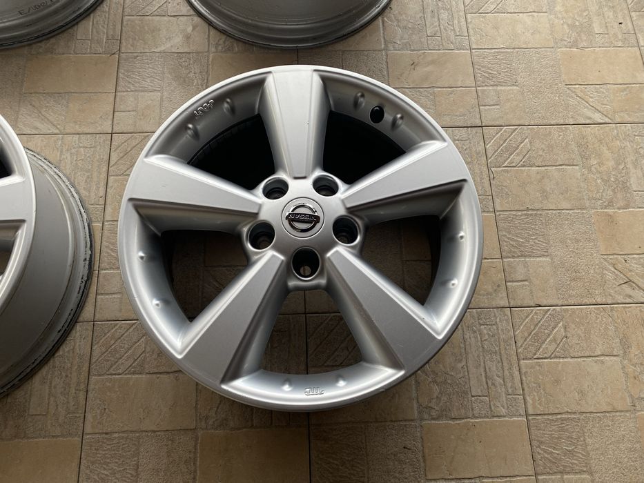 17" 5x114.3 Nissan Renault Dacia