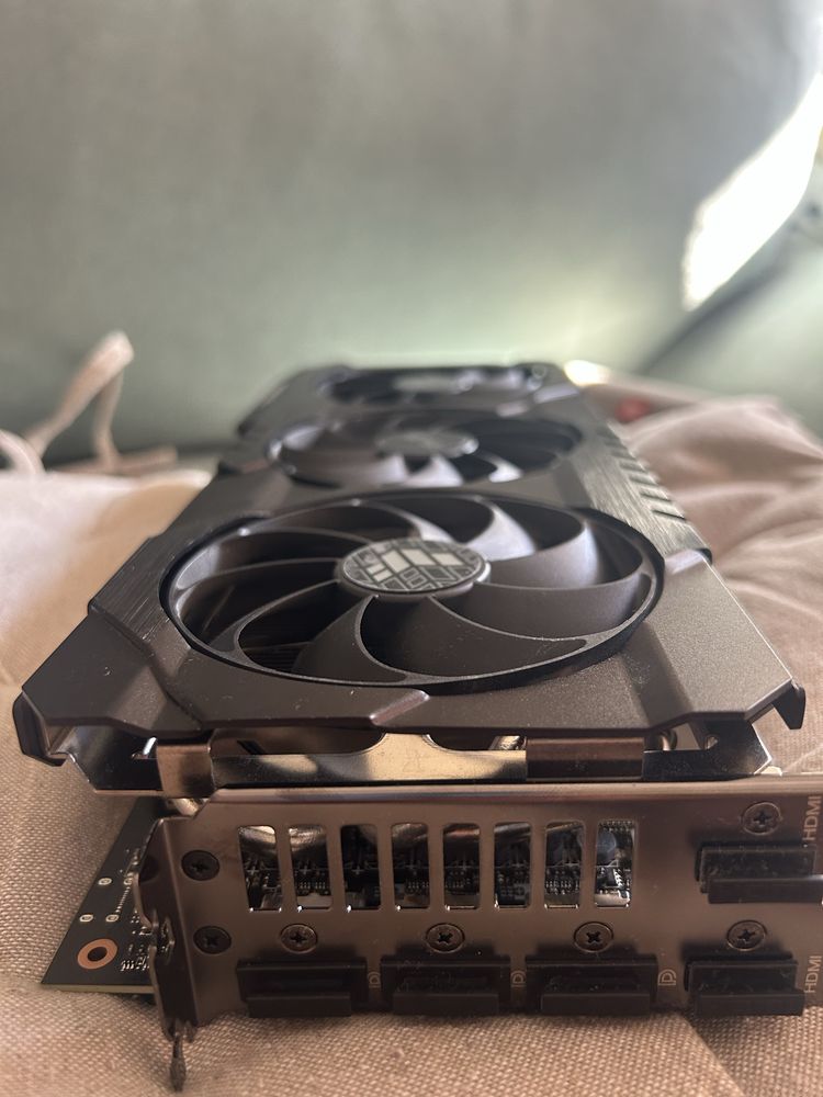 ASUS GeForce RTX-3070ti Tuf Gaming + PCIe 4.0 riser