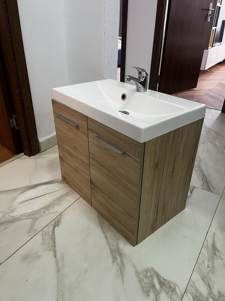 Lavoar cu mobilier si baterie