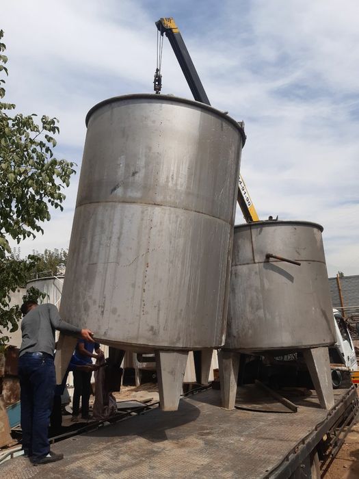 Вертикальные ёмкосьти нерж бочки