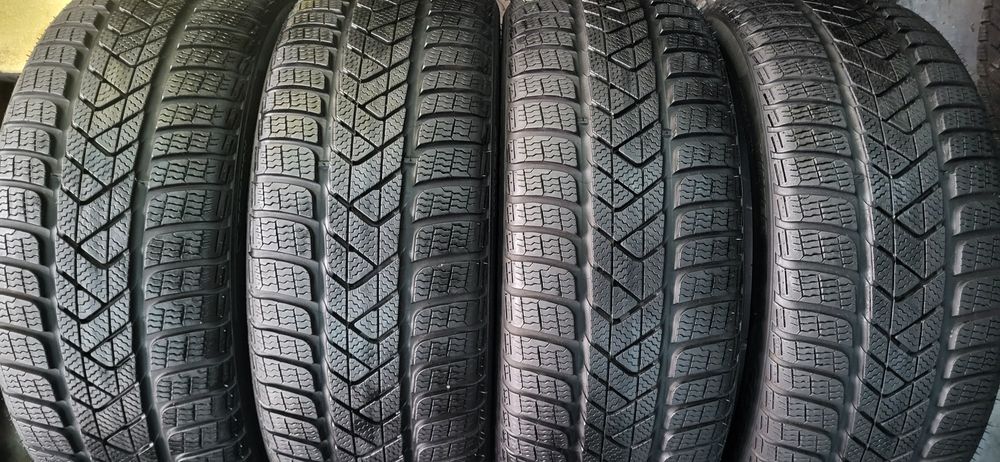 4 anvelope 225 40 19 pirelli de iarna runflat 2023 7mm