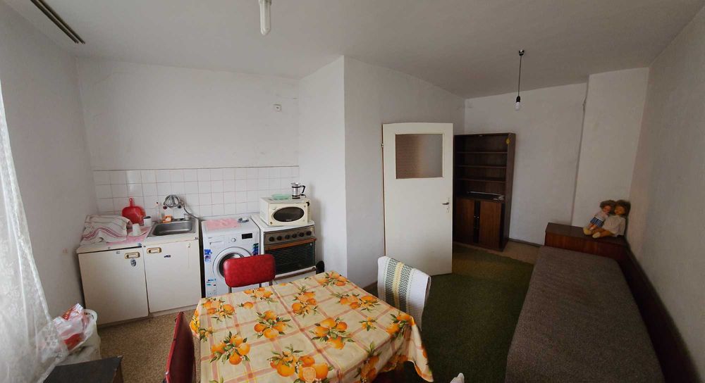 Продава се Двустаен апартамент в Разград, Освобождение - 81 кв.м за 1196 €/кв.м - Снимка #6