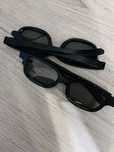 Donez ochelari cinema 3D