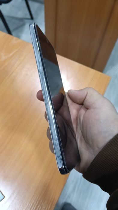 Vivo Y29 srochna sotiladi