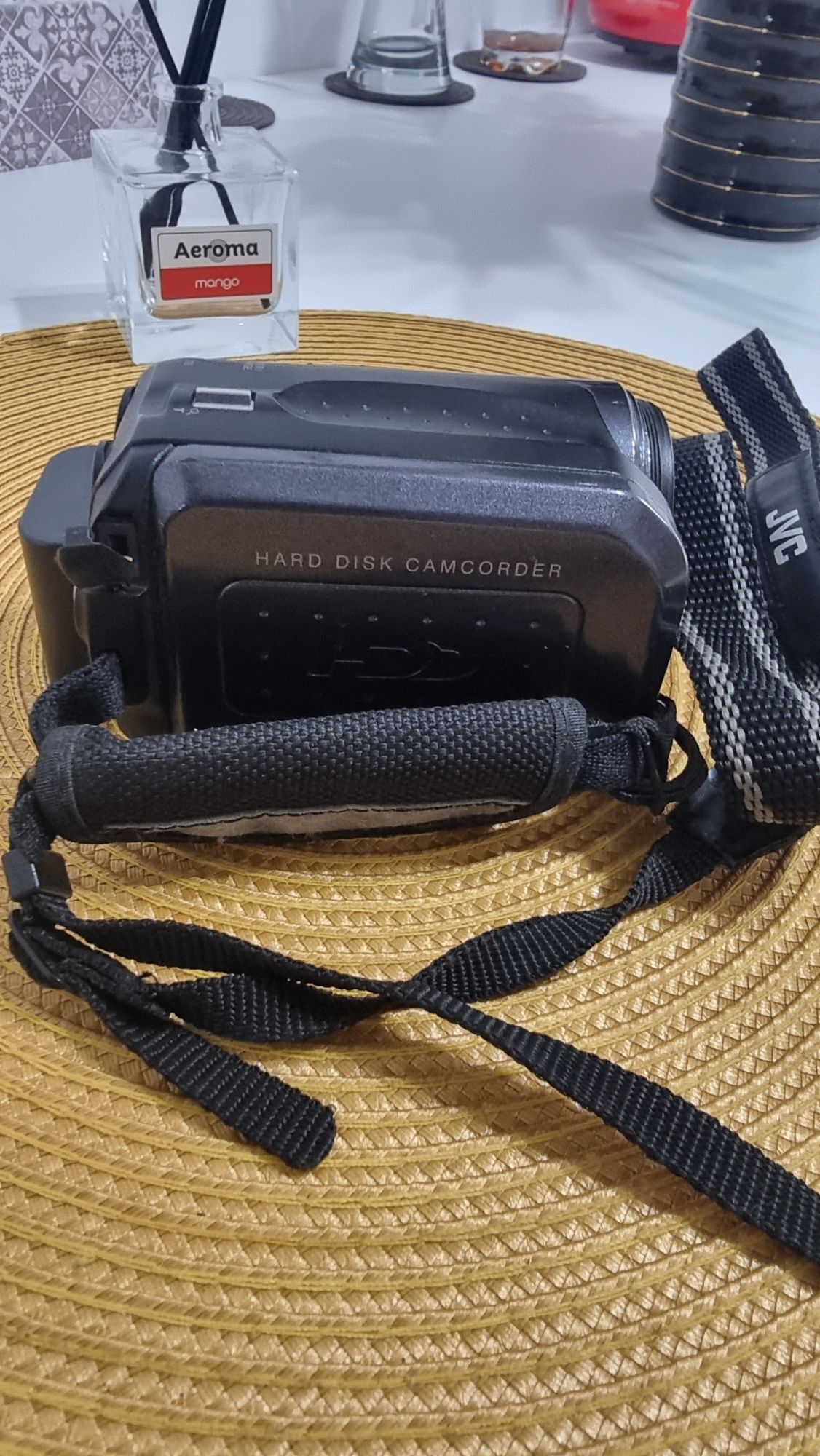Camera foto-video JVC cu hdd 30gb ,arta,drumetie, colecție