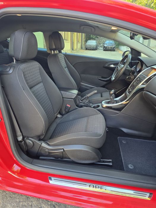 Opel astra GTC 1.6 diesel 136 cp Euro 6 r18