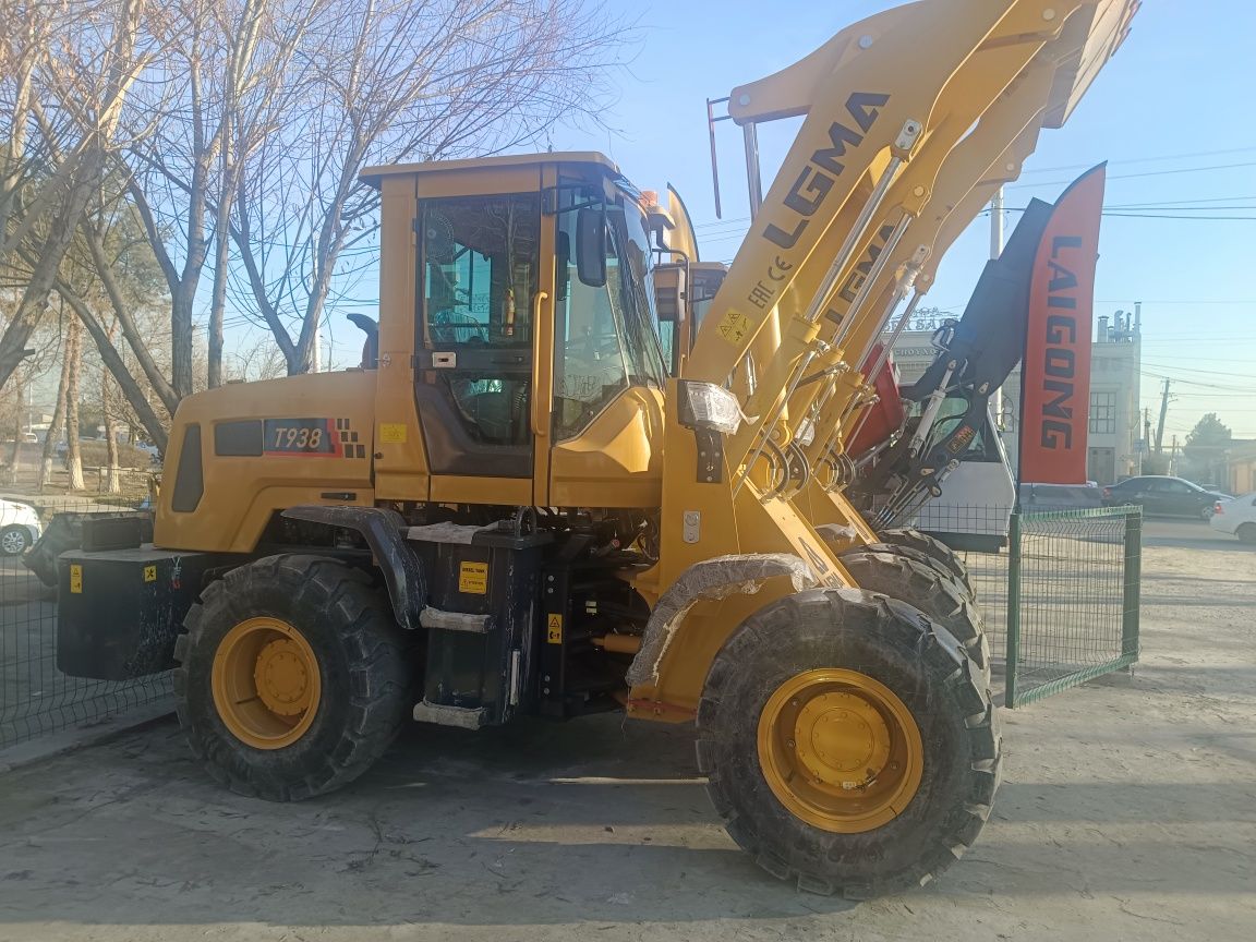 Продается Фронтальный погрузчик LGMA YUNNEI TG 430
