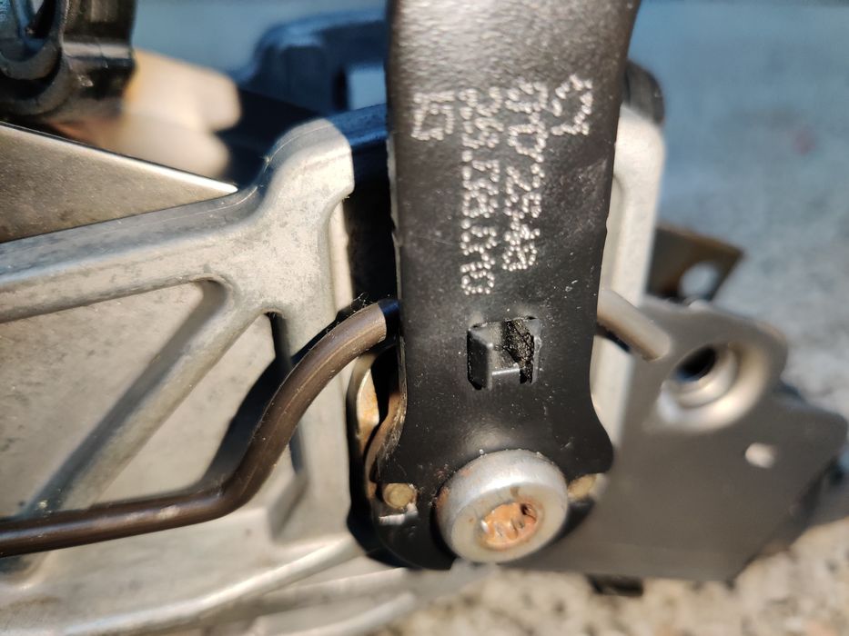 Кормилен прът - Ford Kuga /2008 - 2012/ Кормилна Колона