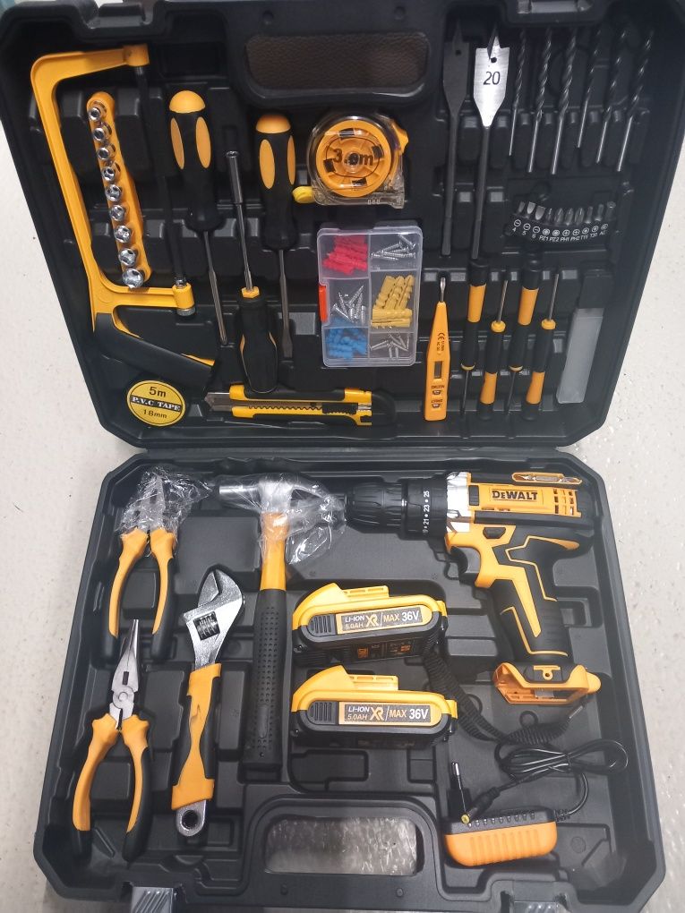 Autofiletanta Dewalt 36v și 5ah cu 2 acumulatori și 45 de accesorii