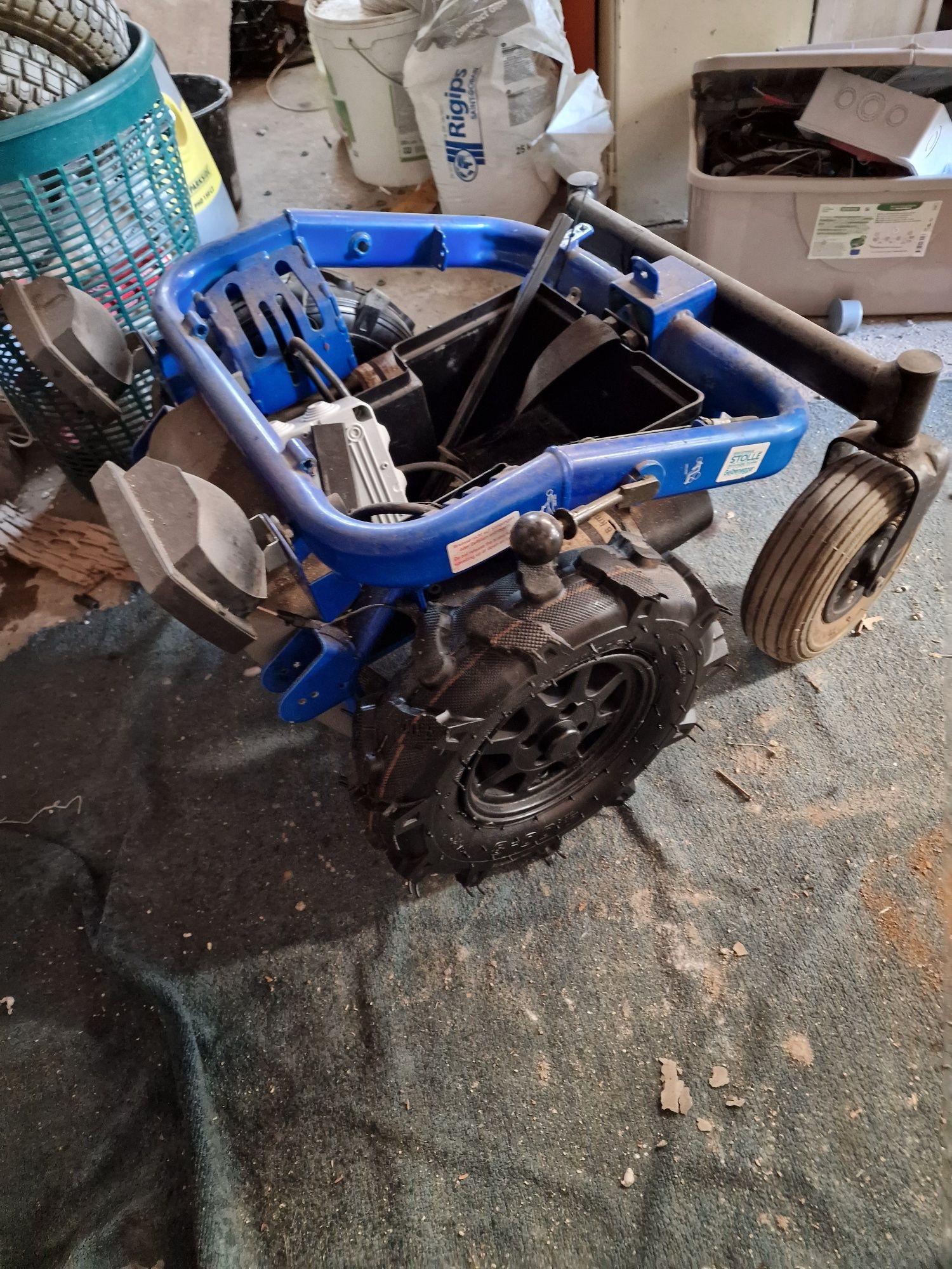 Proiect carucior handicap motoare 12/24 volti