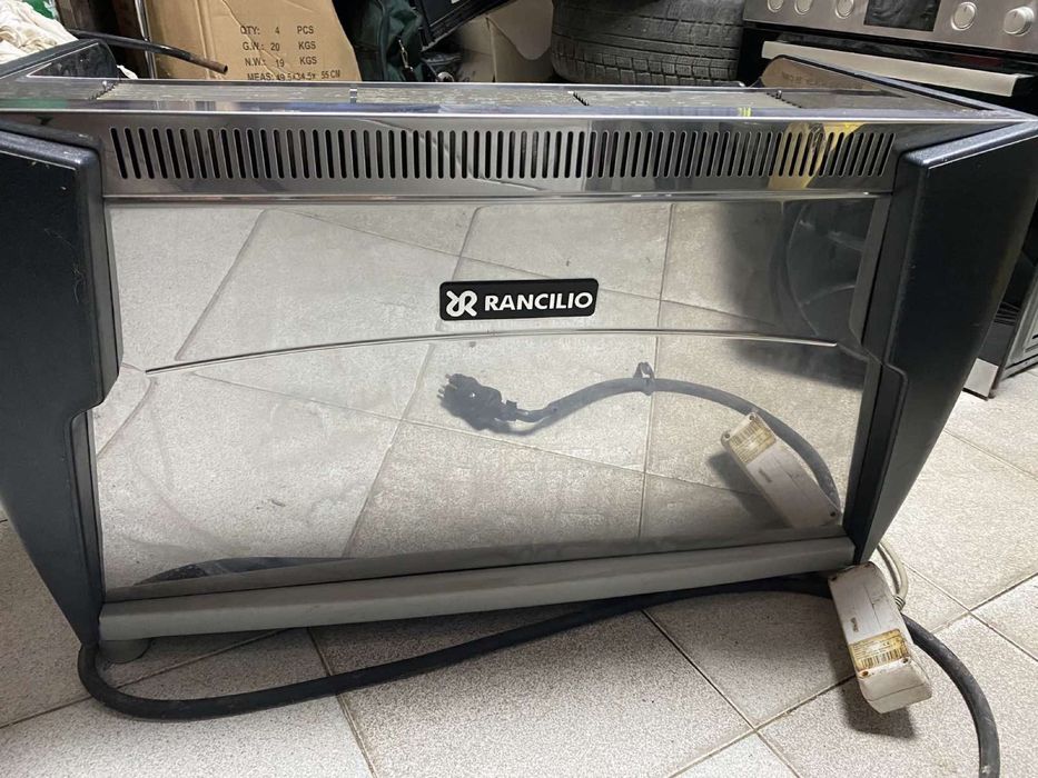 Професионлна еспресо Кафе машина Rancilio epoca