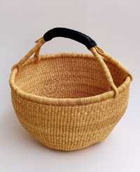 Ръчно плетена еко кошница за съхранение и декорация от Африка