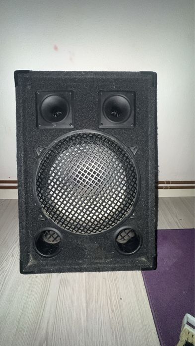 Vand doua boxe Conrad