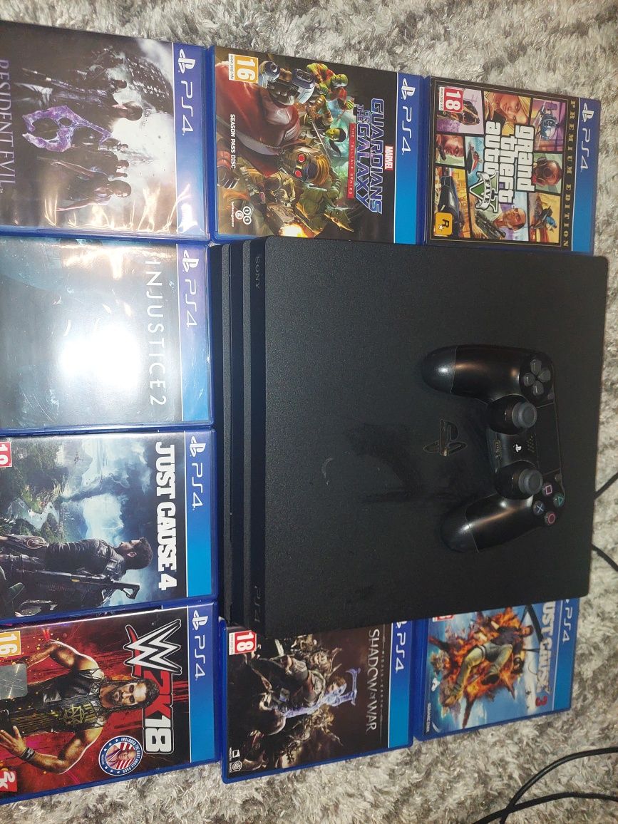 Плейстейшън 4 про
