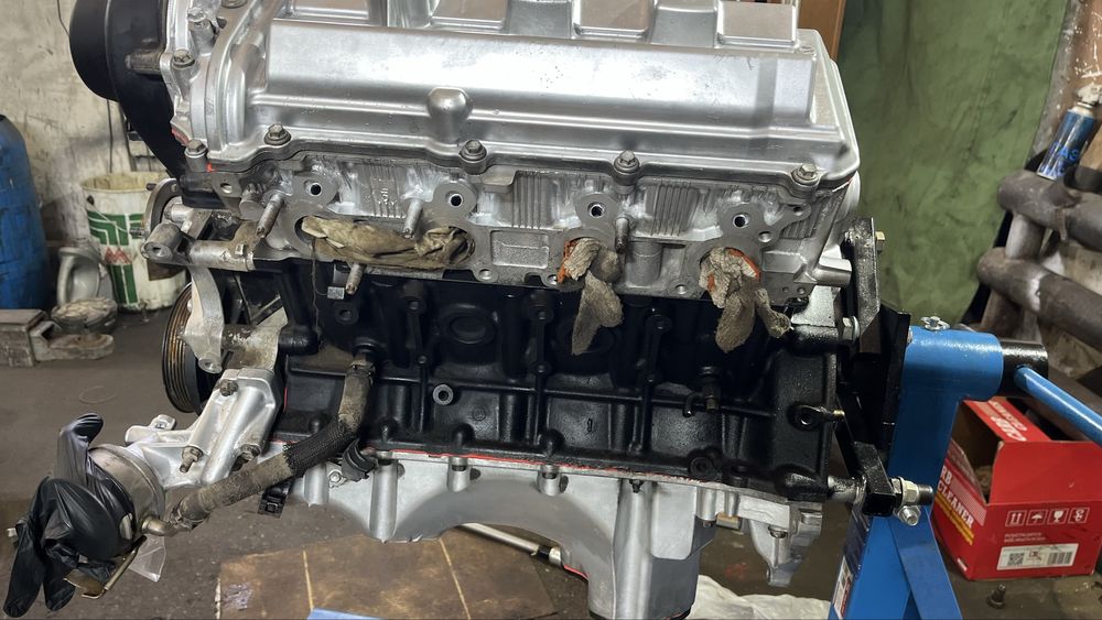 2UZ FE 4.7  в сборе двигател