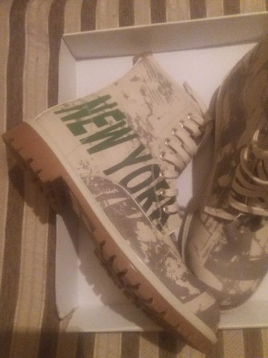 Оригинални Ботуши"DOGO"-USA"!-70%!