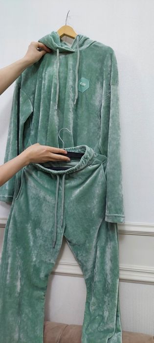 Женские Спортивные костюм