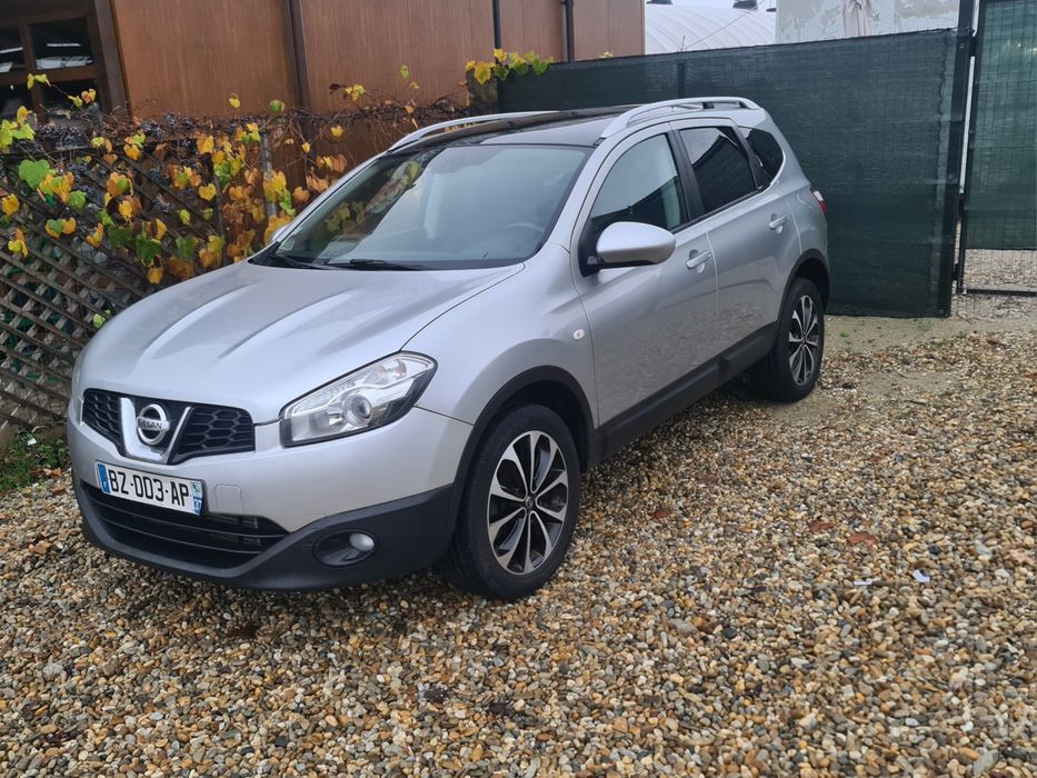 Vand Nissan Qashqai +2 (Facelift)
An Fabricatie 2012
Motor 1.6 dci
Nor