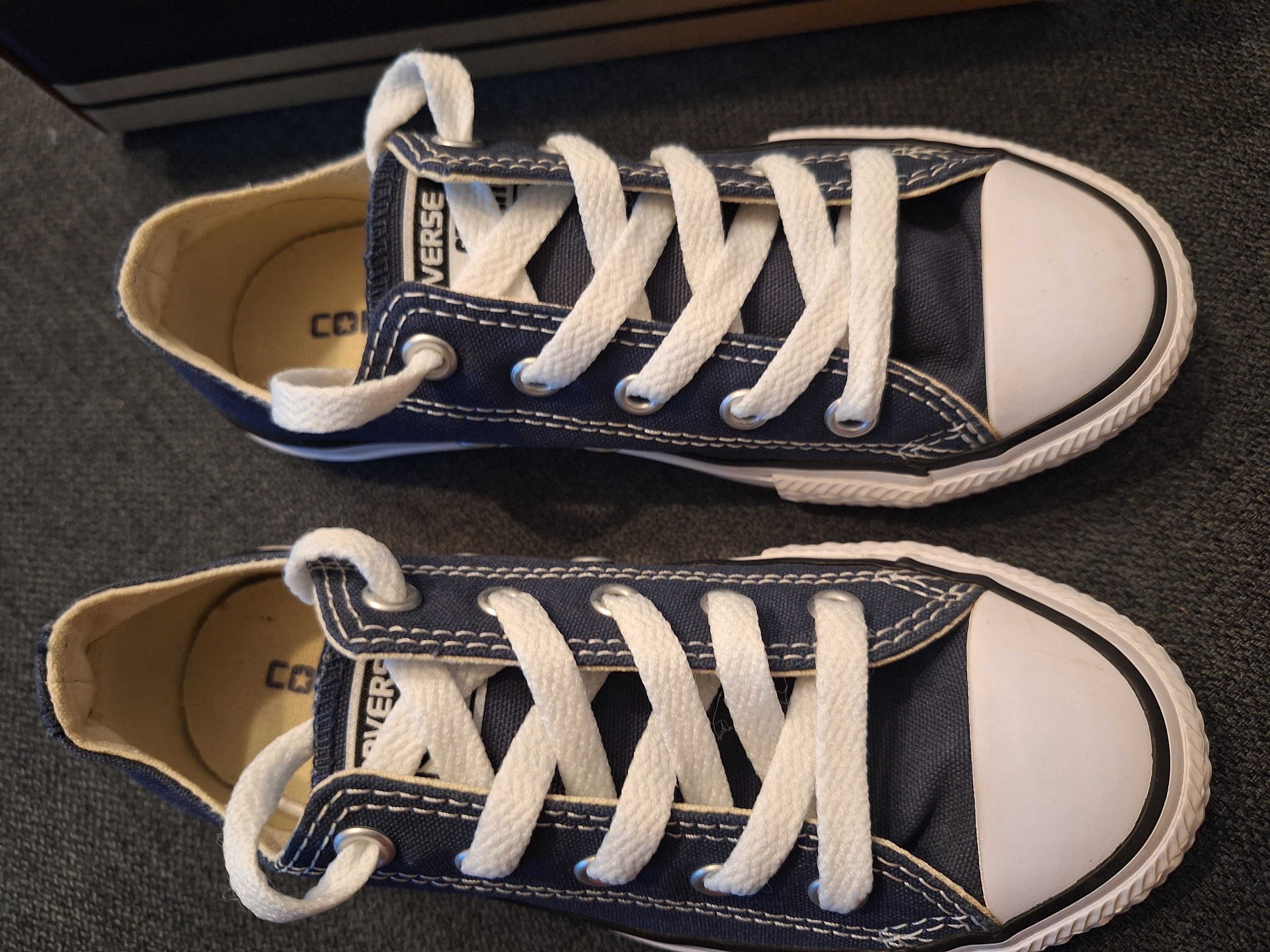 Детски кецове Converse 30 номер/18,5 см. като нови