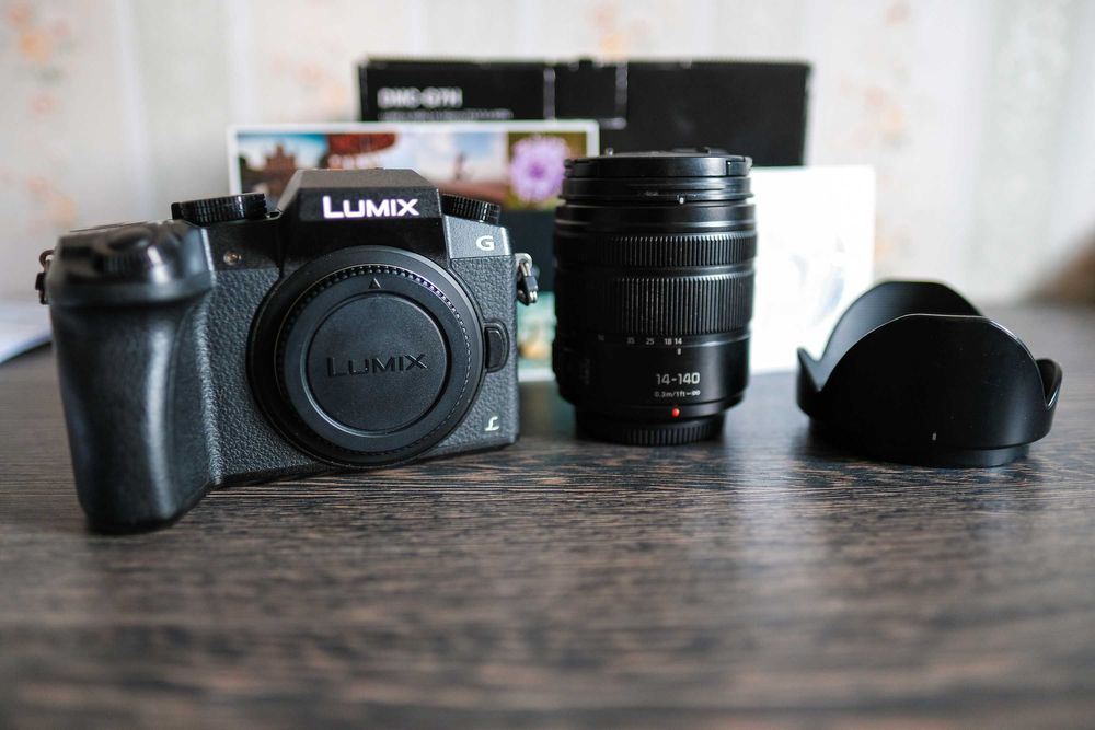 Panasonic LUMIX G7  mirrorless, 4K + Kit 14-42mm la cutie