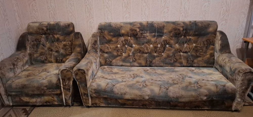 Диван+2 кресла+кровать+шкаф+стол+4 стула и матрас