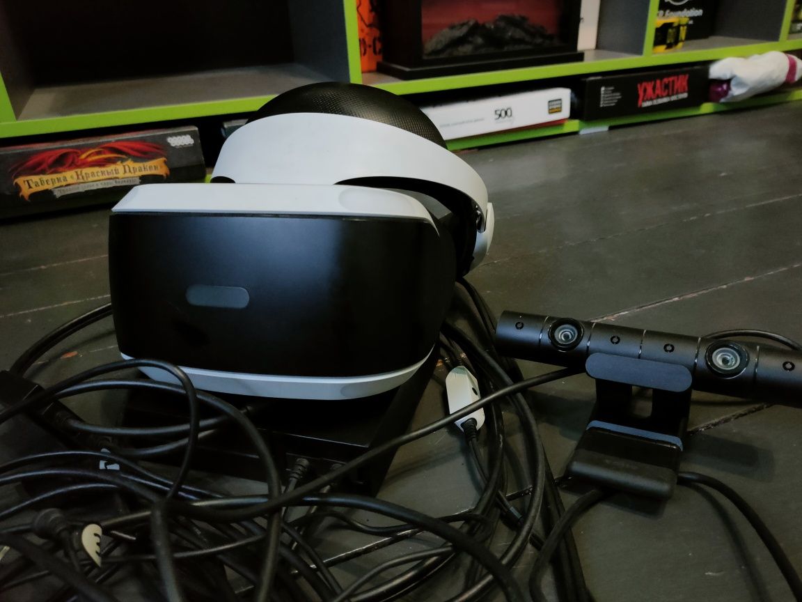 Продам Playstation VR