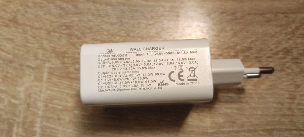 Încarcator ultra rapid 65w