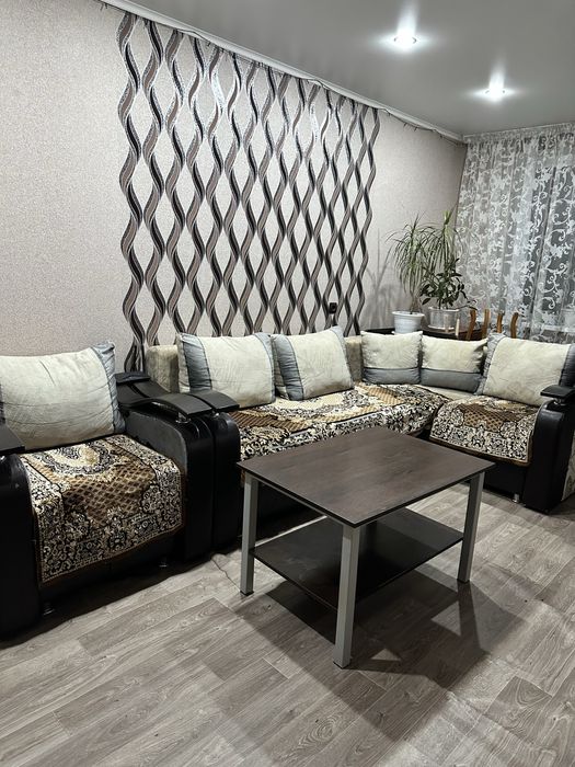 продам  Угловой диван