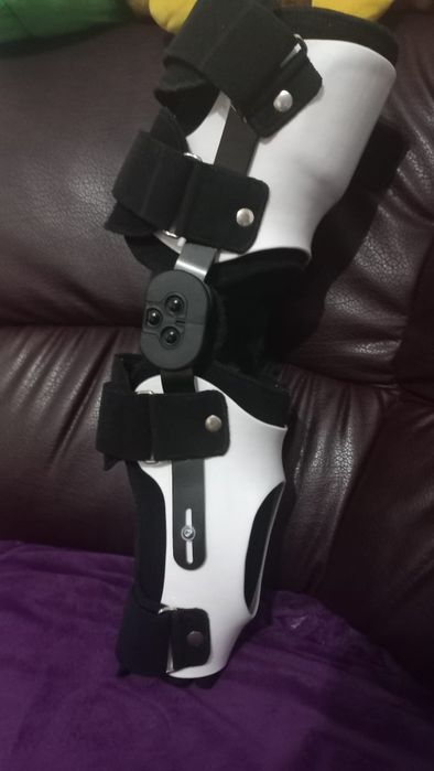 Orteza genunchi drept